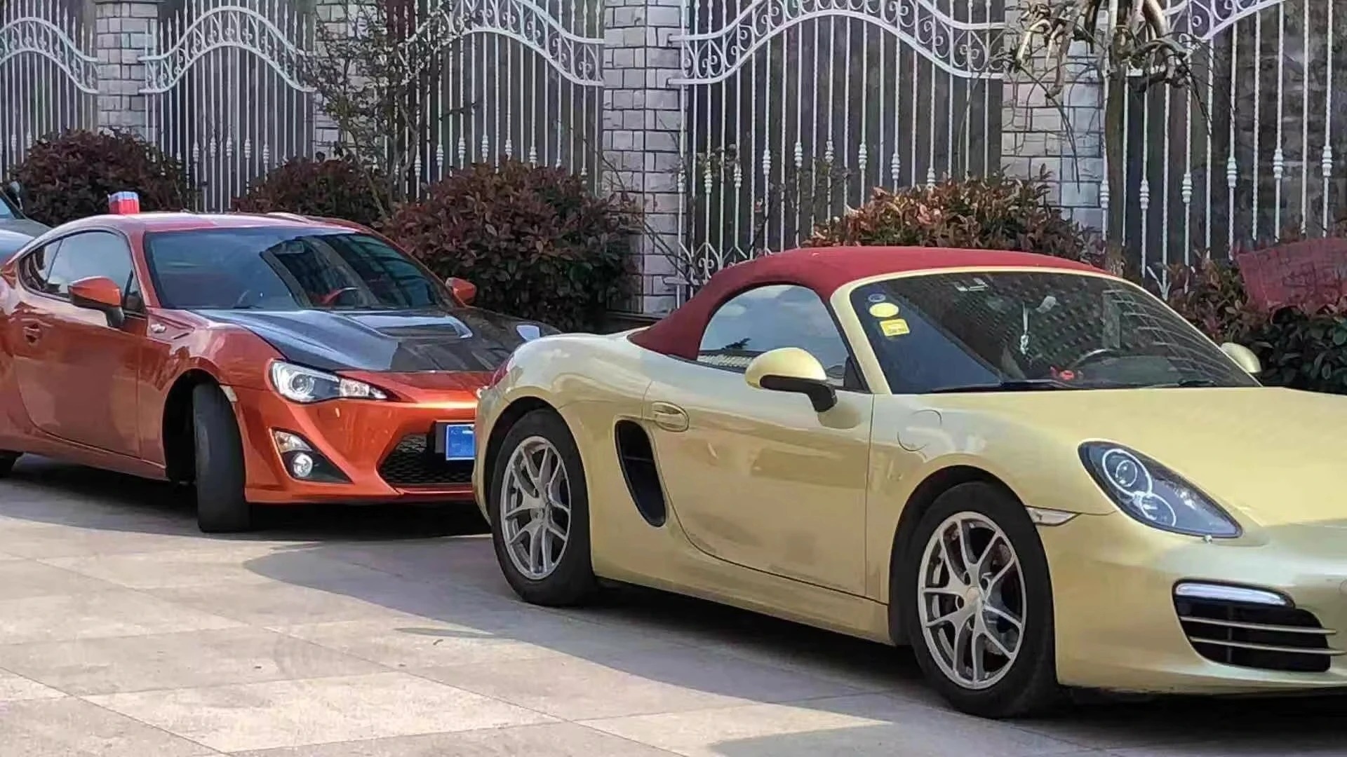 For  GT86 2012-2014 Gialla Style Hot Style Carbon Fiber Front Hood Front Bonnet Engine Cover for GT86